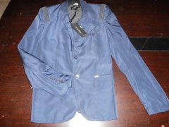 广州市海珠区泓成服饰厂 专业精制普通梭织薄料西服